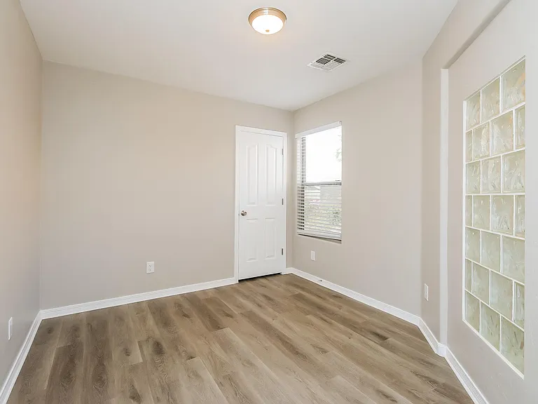 33023 N Quarry Hills Dr — Photo 12
