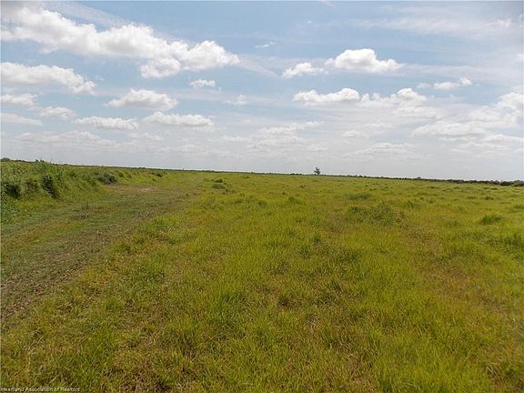 3rd image of 3755 County Road 621 E