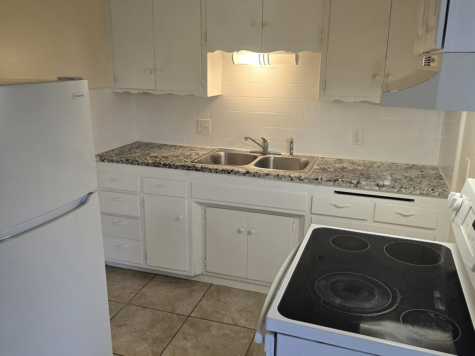 1 bed, 650 sqft, $1,500 — Photo 1