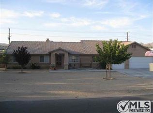 18786 Symeron Rd, Apple Valley, CA 92307