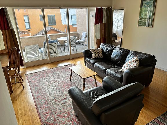 2nd image of 2582 Hilgard Ave