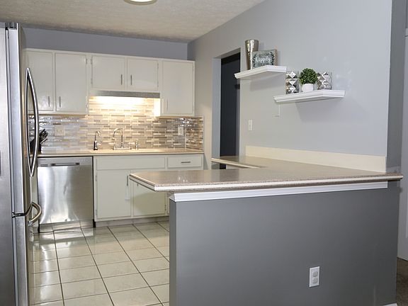 3rd image of 7938 Piney Wood Ct