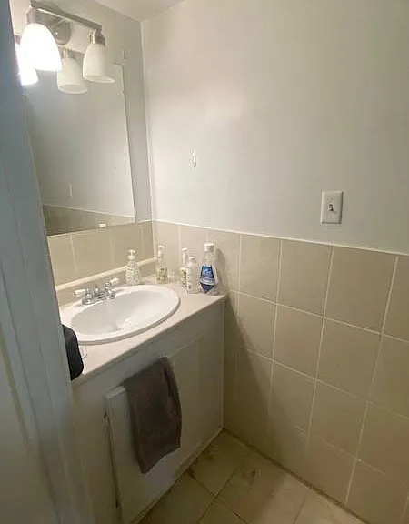 10 Hickory St E #40 — Photo 11