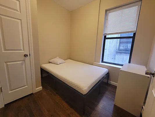 Rented by Charles Coutinho LLC | media 28