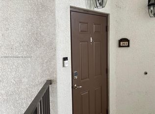 10630 NW 88th St APT 203, Doral, FL 33178