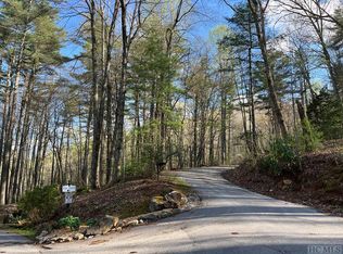 13 S Woods Mountain Trl, Cullowhee, NC 28723
