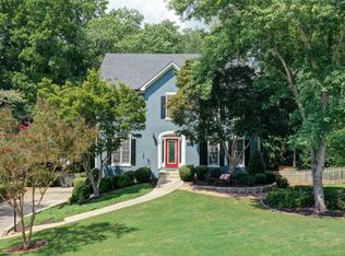 702 Chanson Dr SW, Marietta, GA 30064