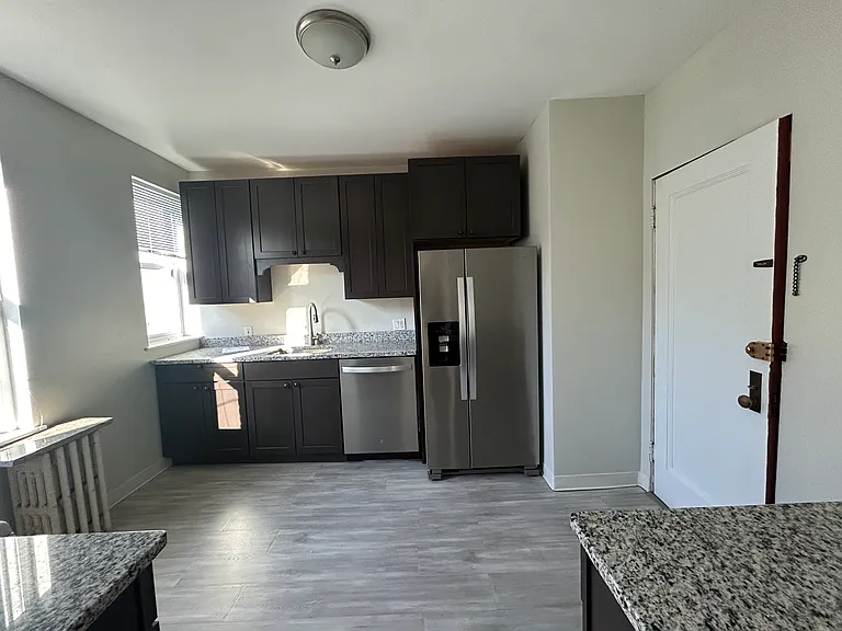 2035 Commonwealth Ave #14 — Photo 9