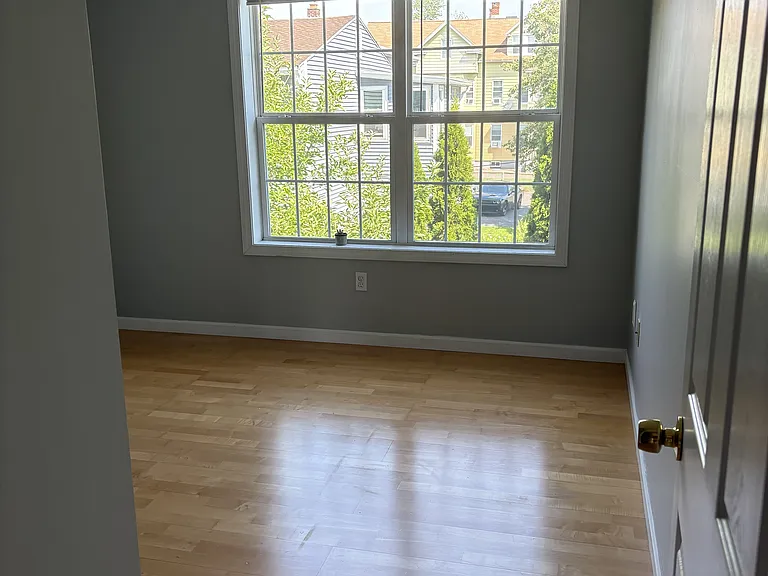 235 High St — Photo 23