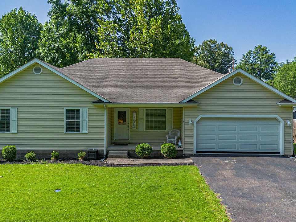 1st image of 1611 Creekside Dr