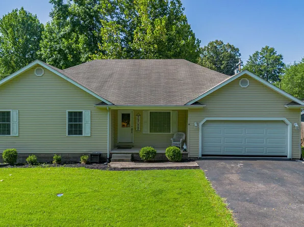1611 Creekside Dr, Paducah, KY 42003