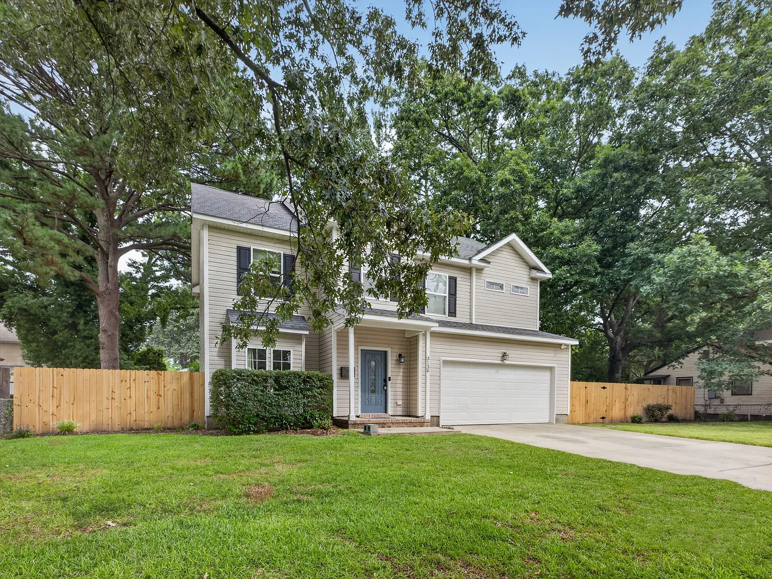 4 bed, 2.5 bath, 2200 sqft, $2,750 — Photo 3