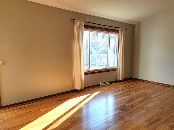 5th image of 1823 Wallinford Dr