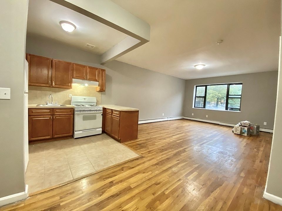 1st image of 387 Sumpter St APT 2F
