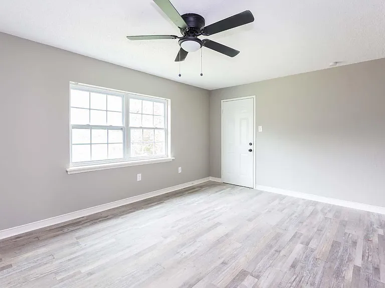 700 W M Ave #3 — Photo 9