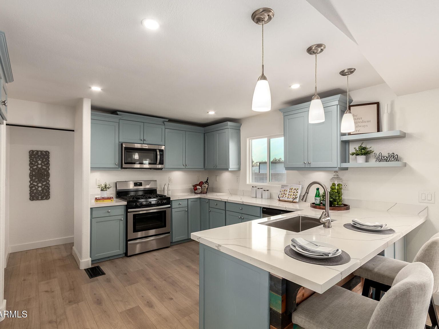 18238 N 2ND Place, Phoenix, AZ 85022 | Zillow