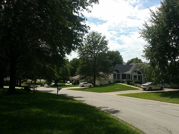 5th image of 5 Collins Dr