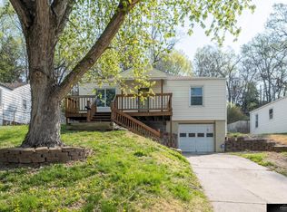 9613 N 31st St, Omaha, NE 68112