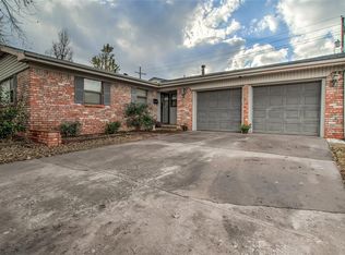 24 Ridgecrest Dr, Chickasha, OK 73018