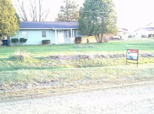 1471 Ray Rd, Fenton, MI 48430