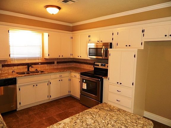 2nd image of 804 NW 41st St
