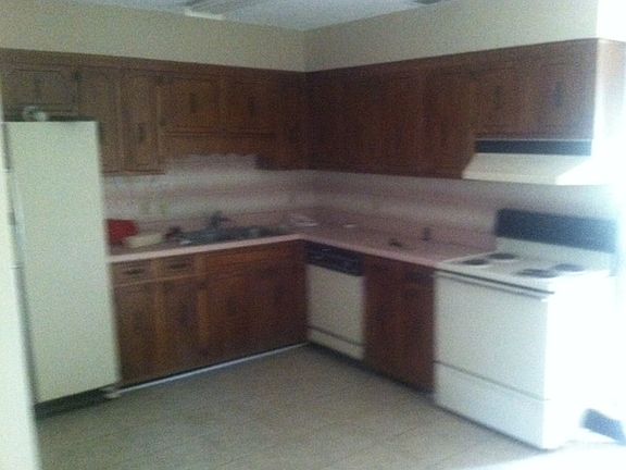 3rd image of 8508 Southminster Ct