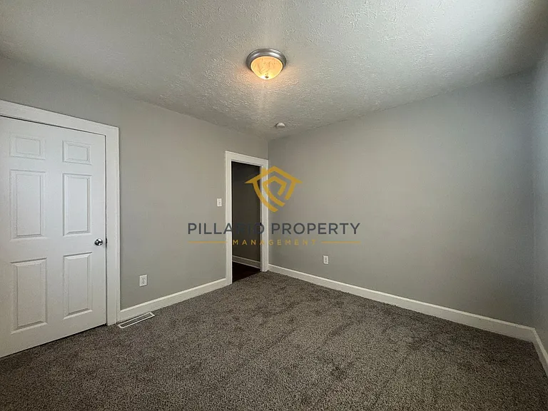 2815 Brookside Ave — Photo 14