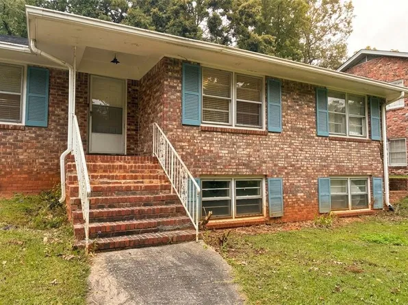 4264 Abingdon Dr, Stone Mountain, GA 30083