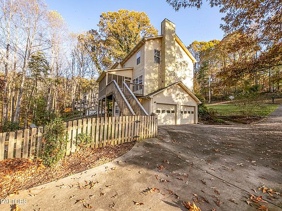 3rd image of 12485 Daisywood Dr