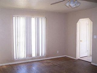 4th image of 3428 Norris Dr S