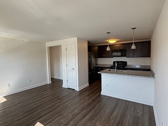 3rd image of 1357 Millersport Hwy APT 2