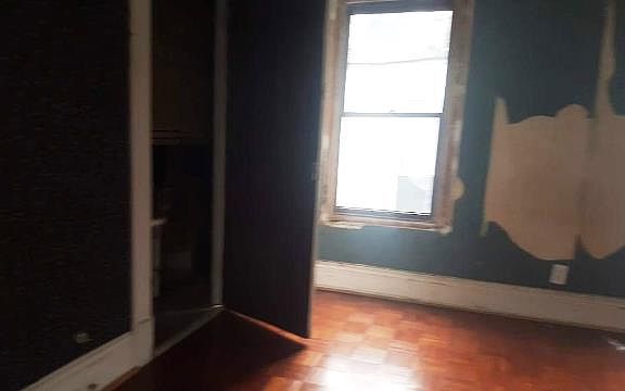 4th image of 5636 Helen St