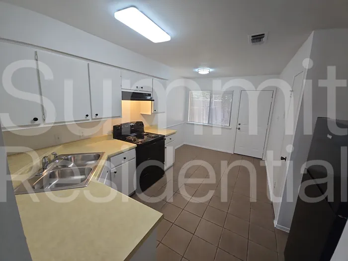 1104 Columbia Ave #B — Photo 6