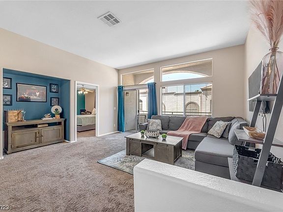 3rd image of 3125 N Buffalo Dr Unit 2062