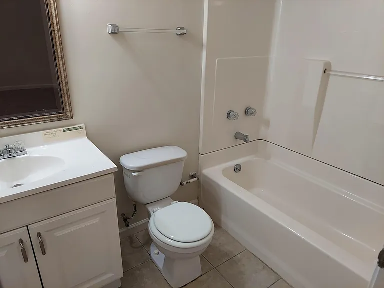 893 Brickleridge Ln SE — Photo 6