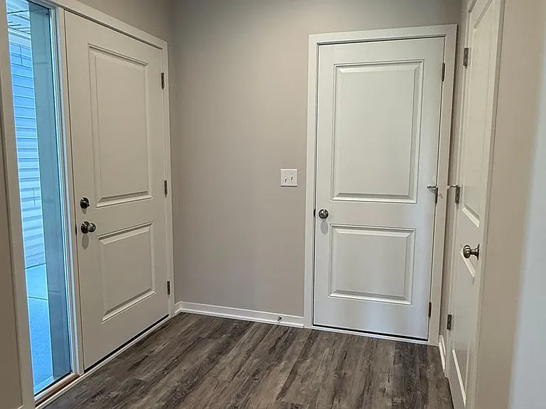 7004 Claystone Dr — Photo 4