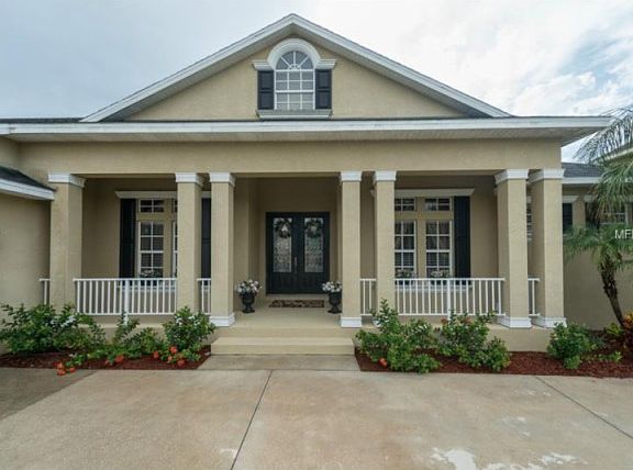 2nd image of 1107 Carriage Park Dr