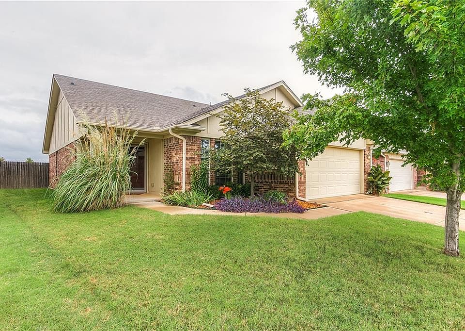 1st image of 18216 Piedra Dr