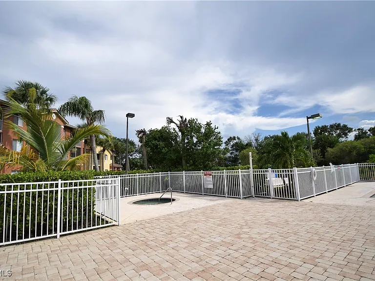 6481 Aragon Way #205 — Photo 29