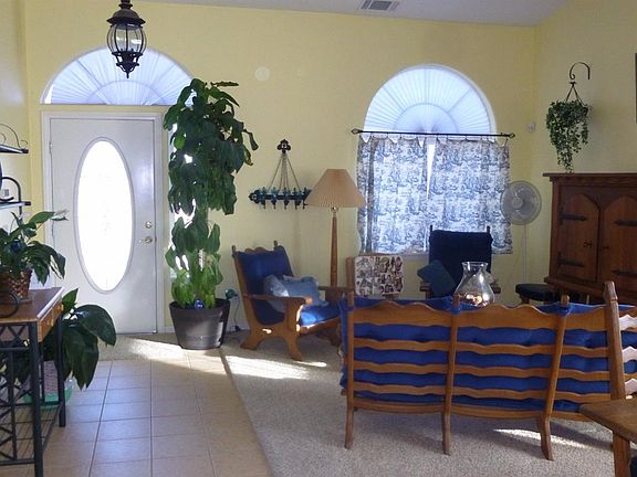 3rd image of 16232 El Evado Ave