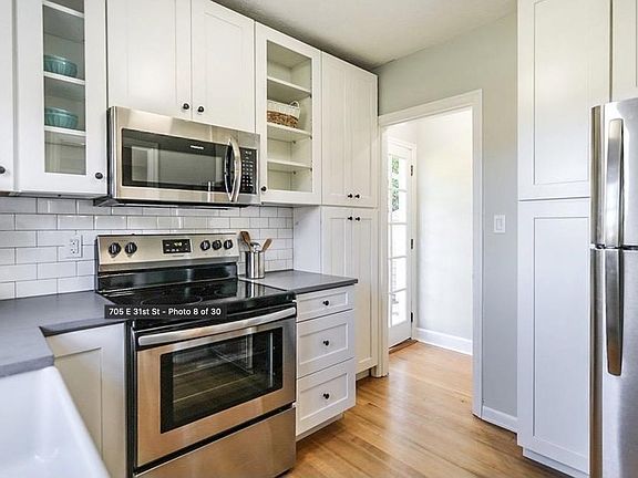 4th image of 705 E 31st St