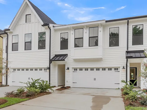 12 Dahlberg St, Summerville, SC 29483