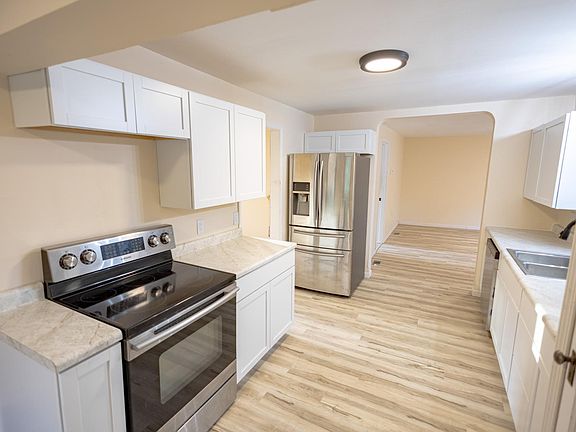 5th image of 2481 Sunny Acres Ln