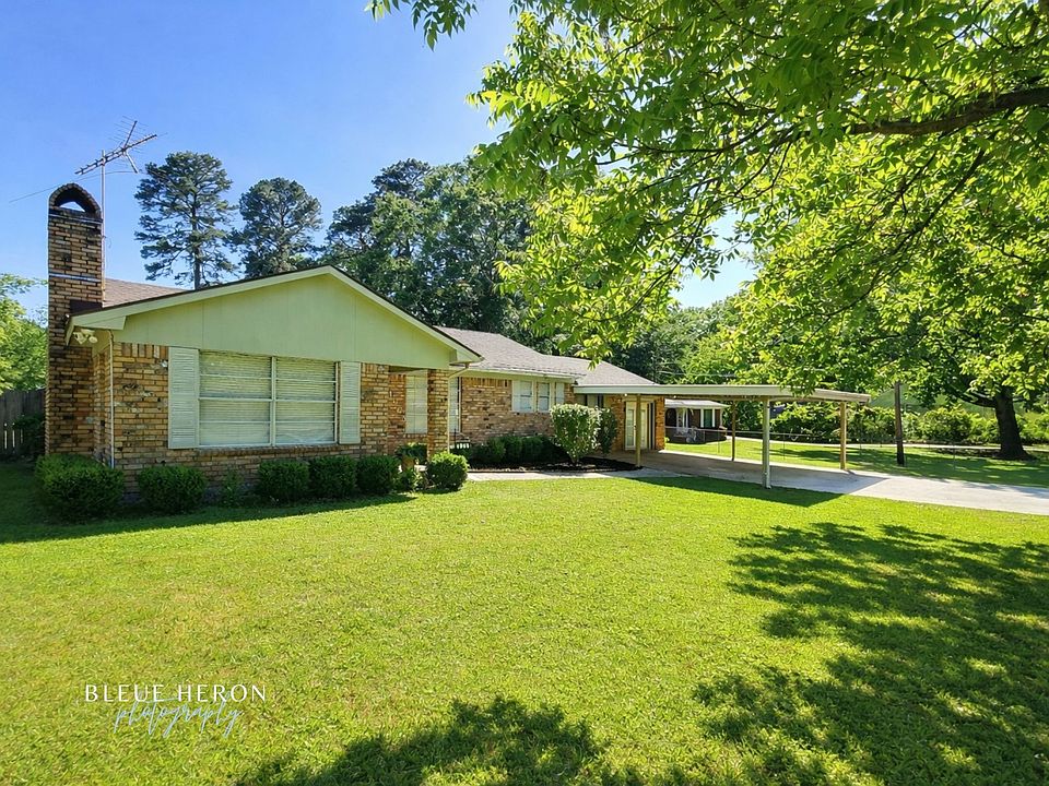 1st image of 1865 Live Oak Dr
