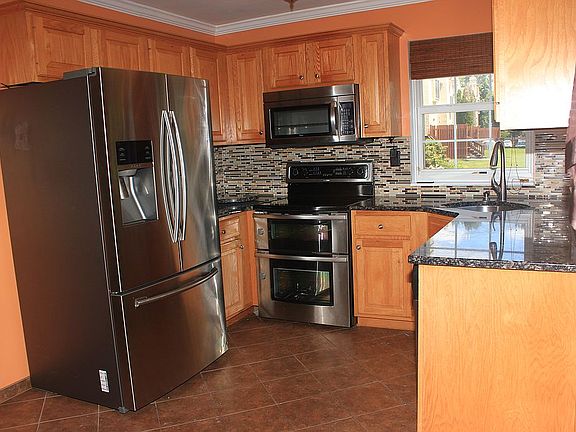 Kitchen - SS appliances