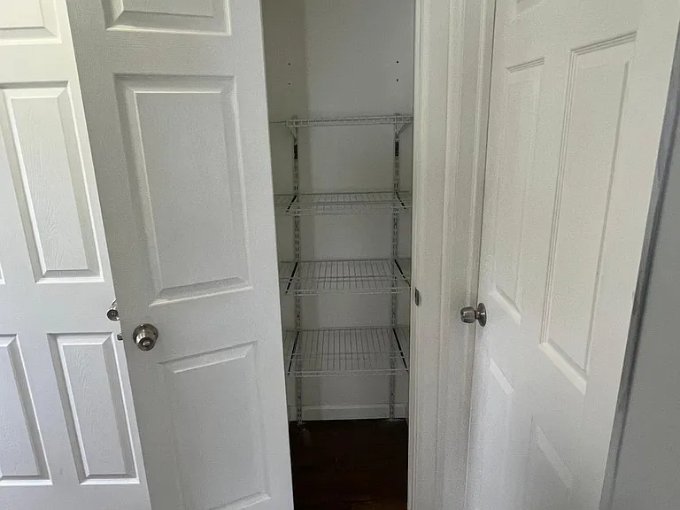 270 Bernard Ter — Photo 2