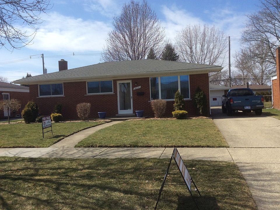 1st image of 28115 Loretta Ave