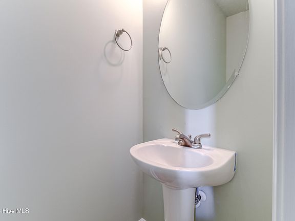 3rd image of 238 Currituck Drive
