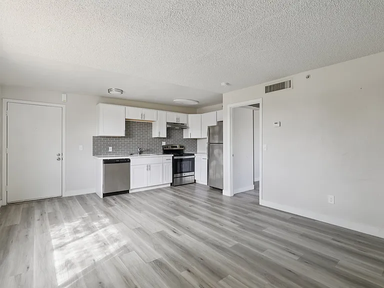 Copper Canyon Apartments — Photo 37