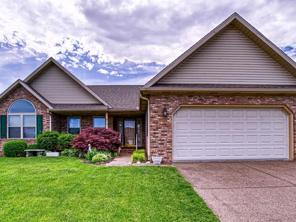 9016 Clear Creek Dr, Evansville, IN 47711